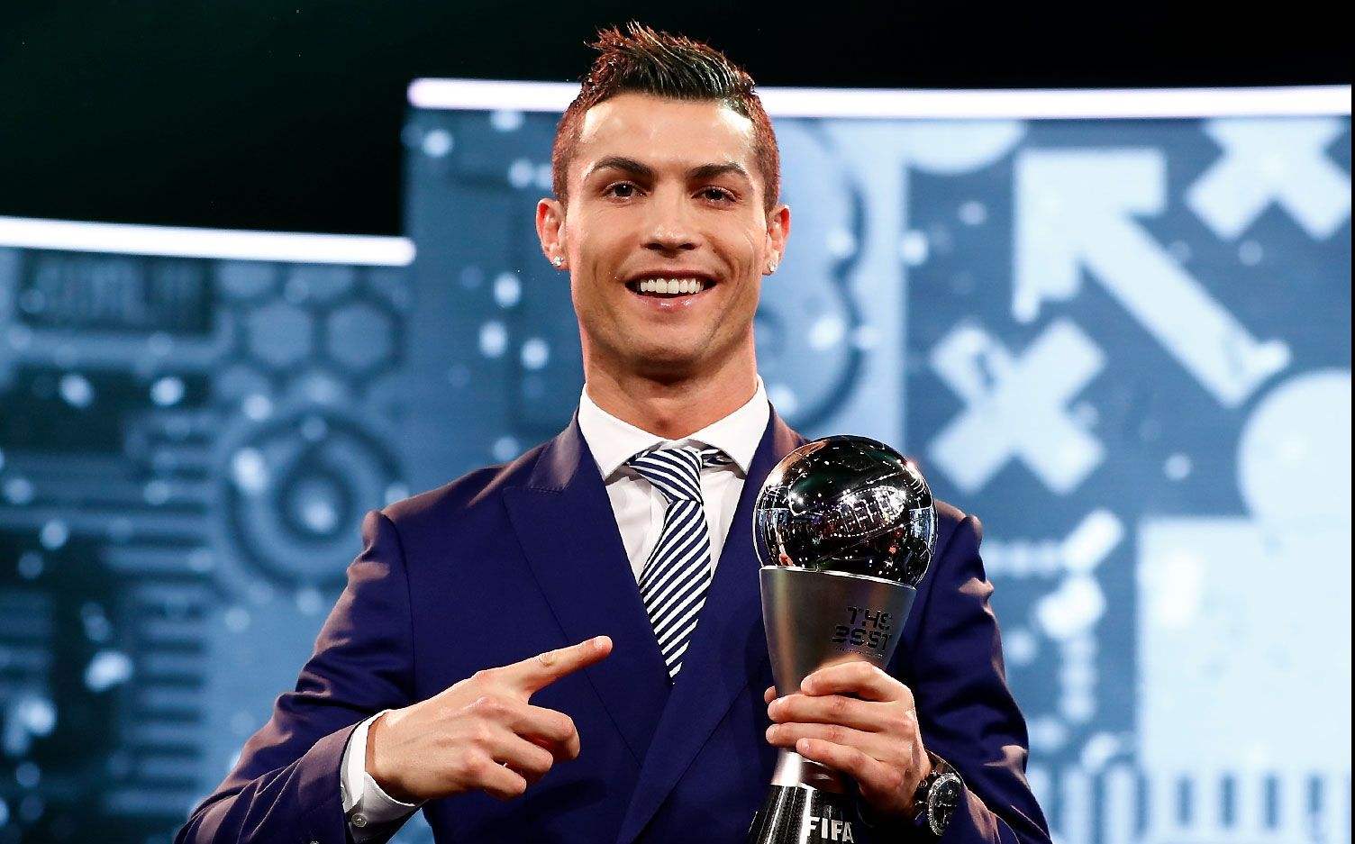 世界杯帅气发型,盘点世界杯巨星头型