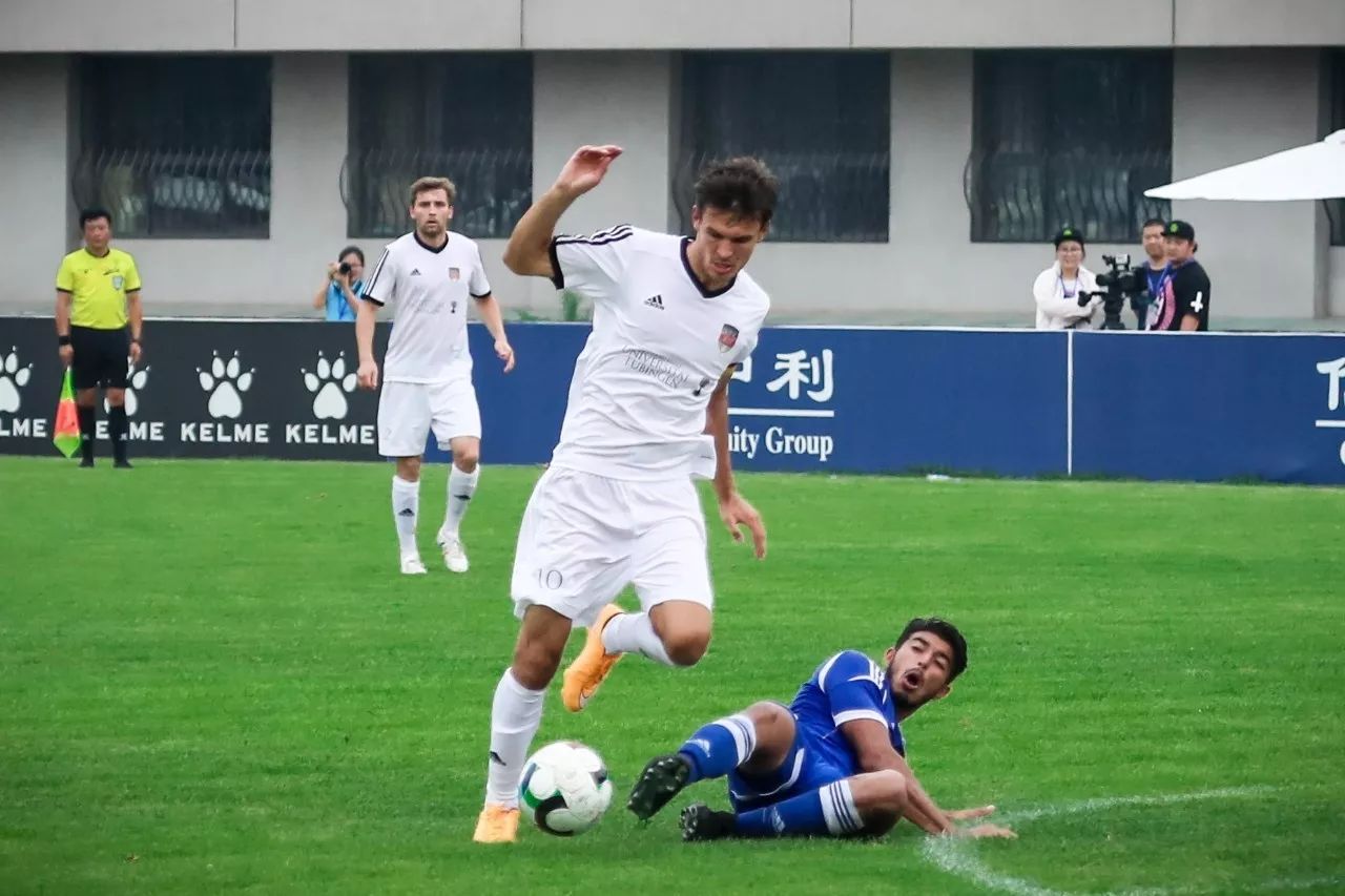 永远年轻，永远的绿茵场—专访德国蒂宾根大学队长PirminGlück