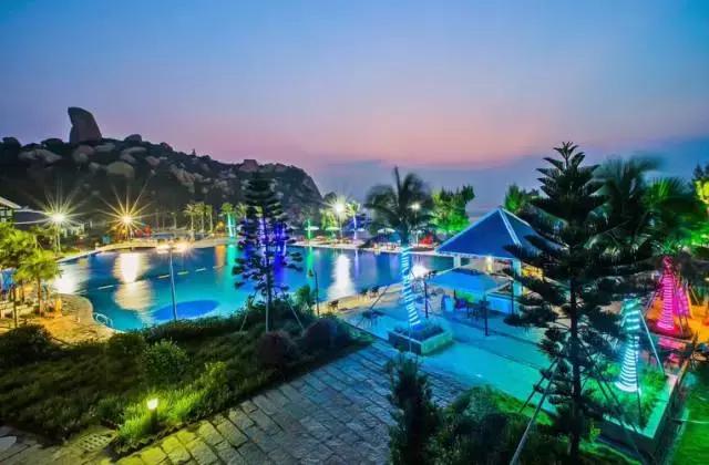 有一个地方,用镜头记录浪漫美景,一个见证幸福的东方爱情海!