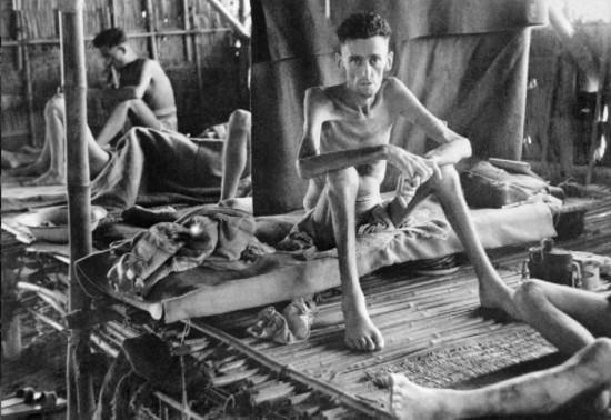 美军士兵回忆日本虐俘：睡在屎尿当中，喝寄生着多种病菌的水