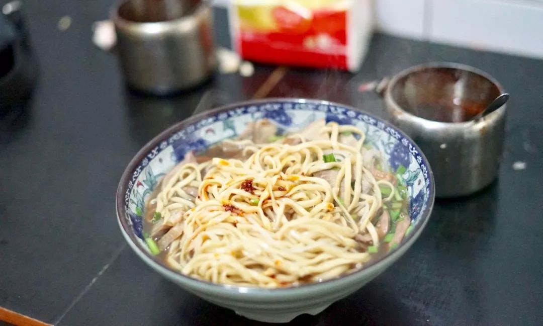 镇江锅盖面在南京哪边有分店,南京镇江锅盖面