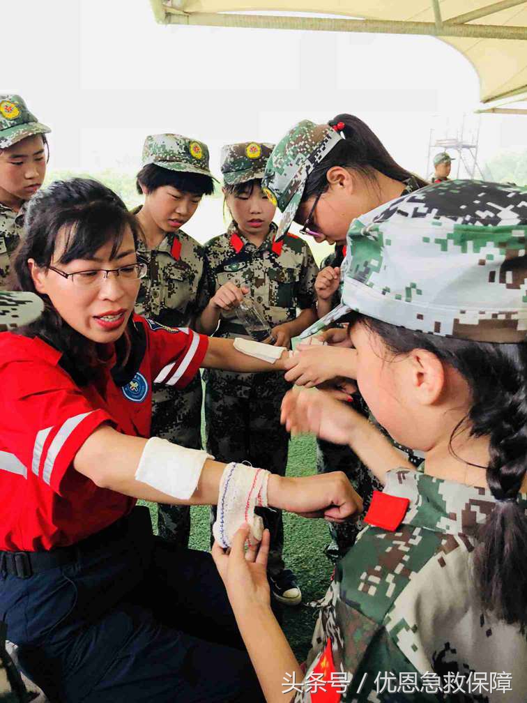 阳光少年特训夏令营,军事夏令营儿童有哪些训练