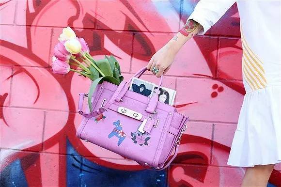 coachmk和mcm,mkmcmcoach档次一样吗