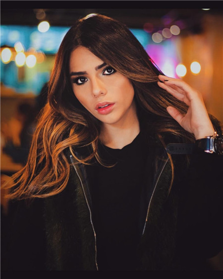 世界杯哥伦比亚女球迷,j罗14年世界杯的女朋友