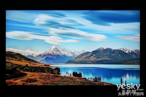 海信限量版电视世界杯,你好色彩展