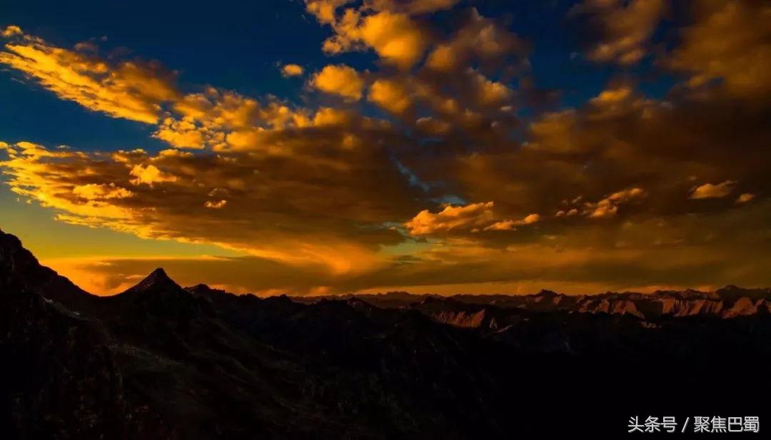从成都出发最近的草原,成都出发4小时雪山花海