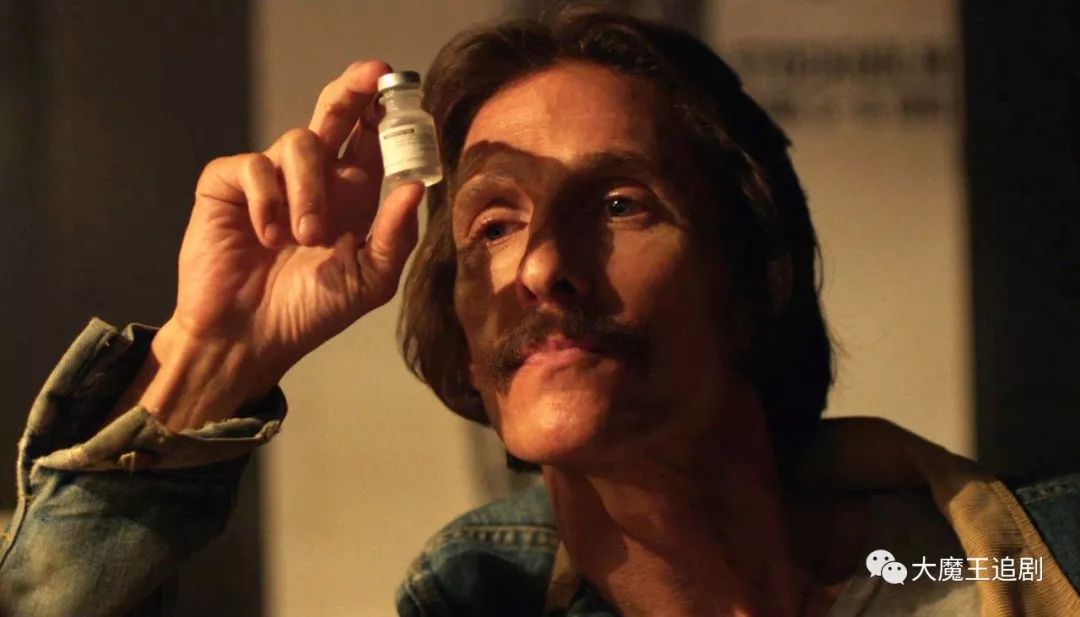 眼哭肿手拍红！还没上映就刷爆票圈！中国最需要的电影，终于出现