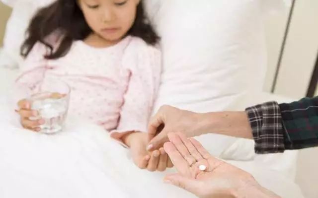 儿童慎用的感冒药,小孩的感冒药哪些是禁止使用了