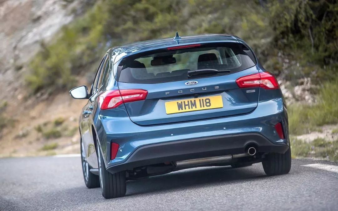 长安福特福克斯1.5l试驾视频,福特福克斯stline三厢试驾