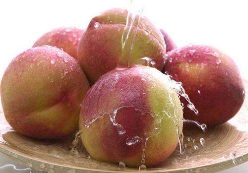 桃子怎么分脆桃还是软桃,成熟桃子的鉴别方法