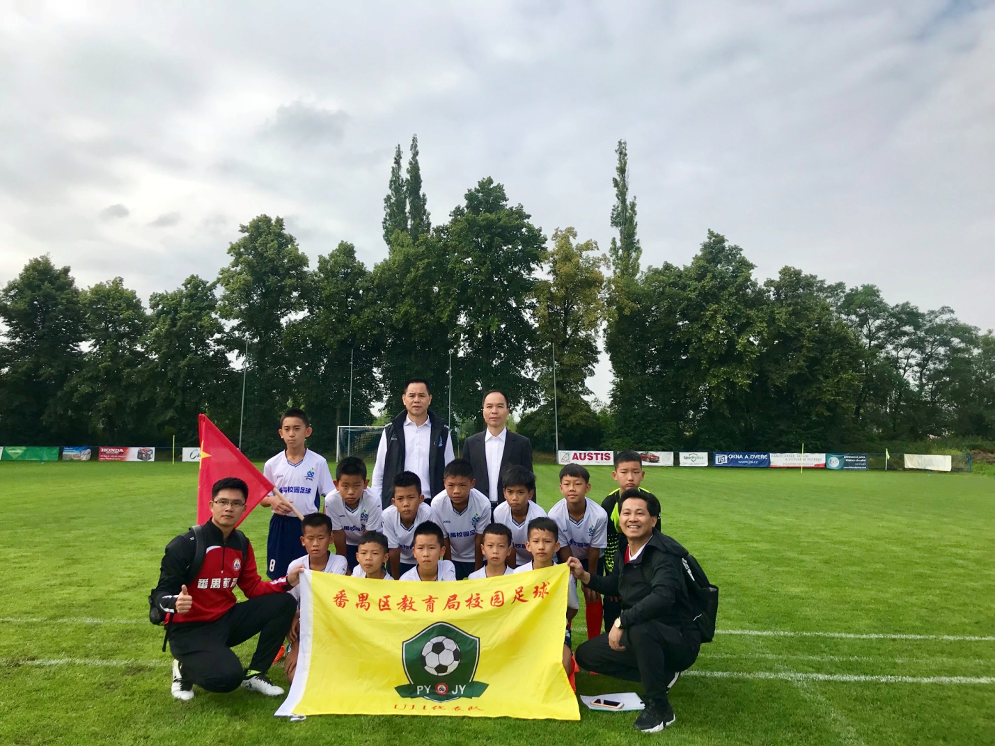 番禺区教育体育局,番禺区中小学校园足球