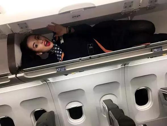 空姐可以纹身么,空姐可以纹身吗