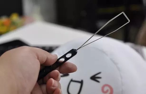 锤哥清理键盘,铅锤哥