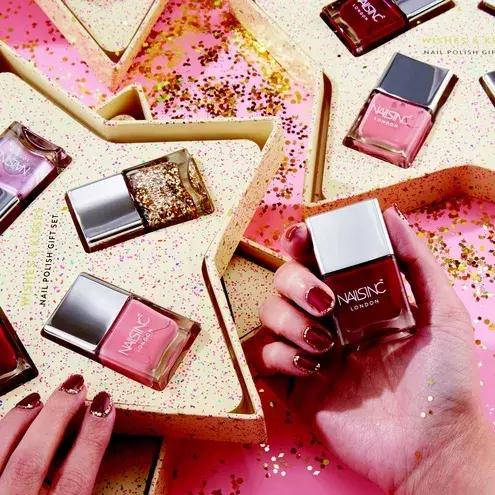 好用又好看的指甲油推荐,比较百搭的指甲油颜色推荐