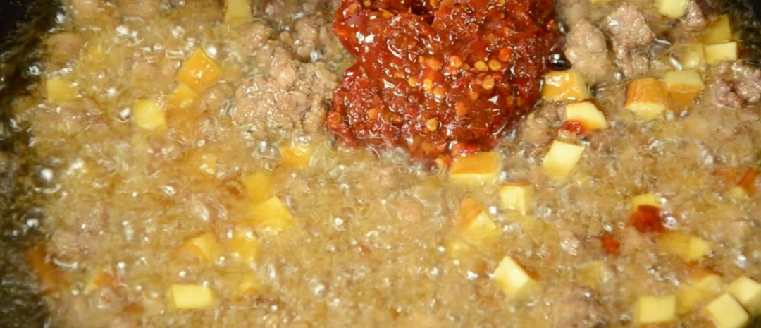 为什么牛肉板面满大街都是,什么是真正的牛肉板面