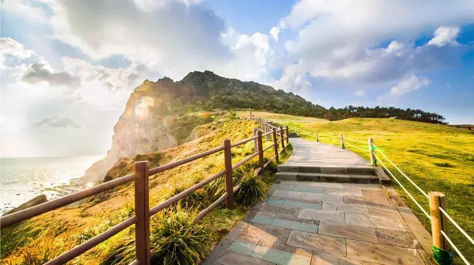 中国护照免签及落地签的国家,中国护照免签含金量