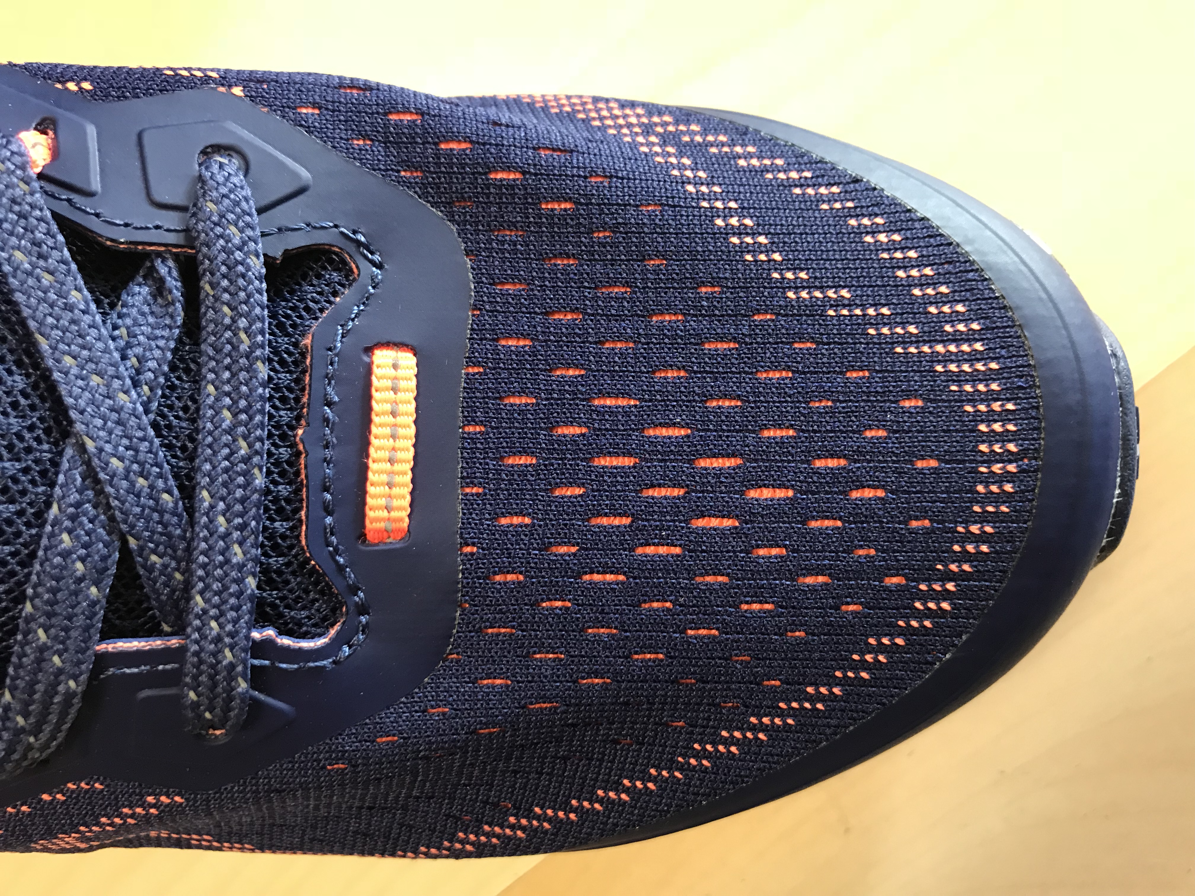 特步动力巢x跑步鞋测评,特步动力巢x轻便减震跑鞋