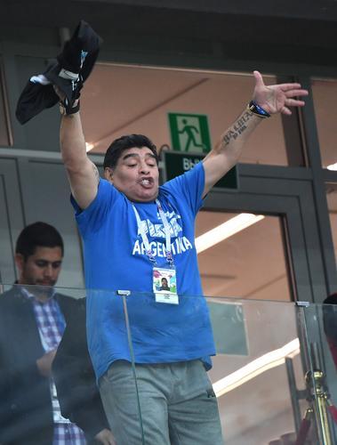 揭秘FIFA贵宾包厢价格不菲服务到位就是比赛时不能吃饭喝酒