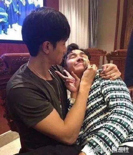 朱一龙王嘉尔图鉴 (朱一龙连续29天唯一破九)