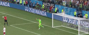 和梅西换球衣的克罗地亚门将,克罗地亚门将再度感动