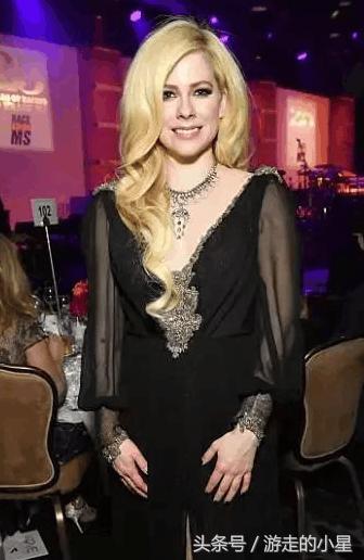 艾薇儿复出新歌,艾薇儿复活