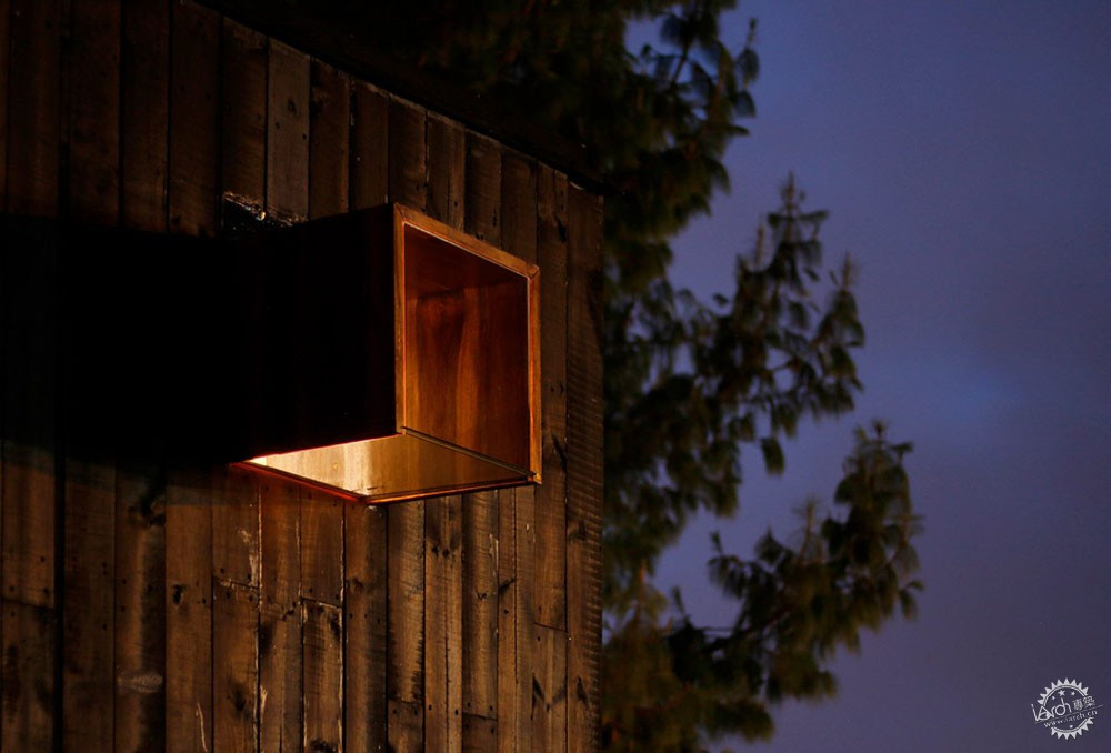 在少年成长的地方盖一座度假小屋,常回来看看