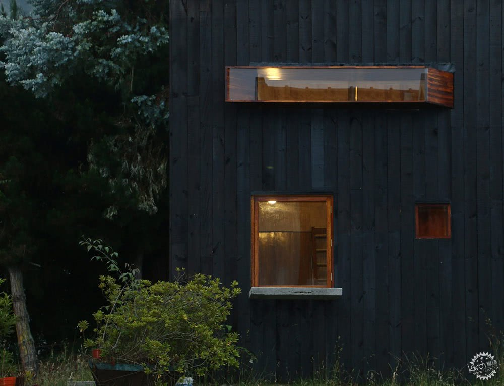 在少年成长的地方盖一座度假小屋,常回来看看