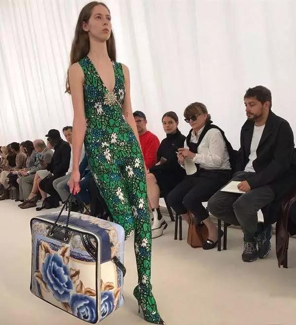 别想太多我们顺其自然,别想太多我们很简单