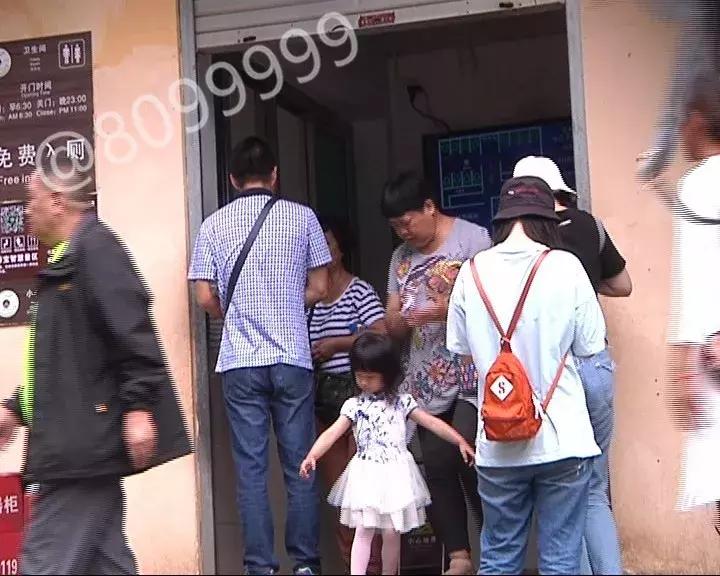 异性更衣室孩子别乱入！