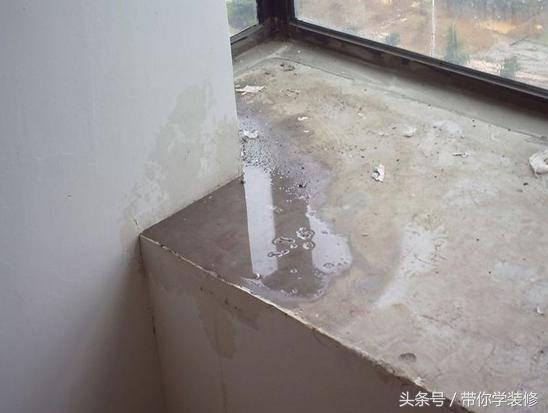 飘窗阳台防水漏水怎么处理,飘窗顶部漏水可以做防水吗