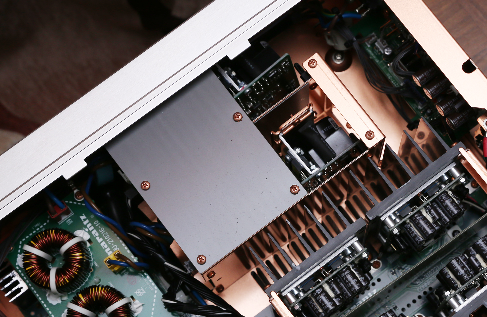 推荐一台万元以下的hifi功放,马兰士pm8006与马兰士pm10区别