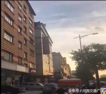 一女子因整容失败,一名女子整容失败