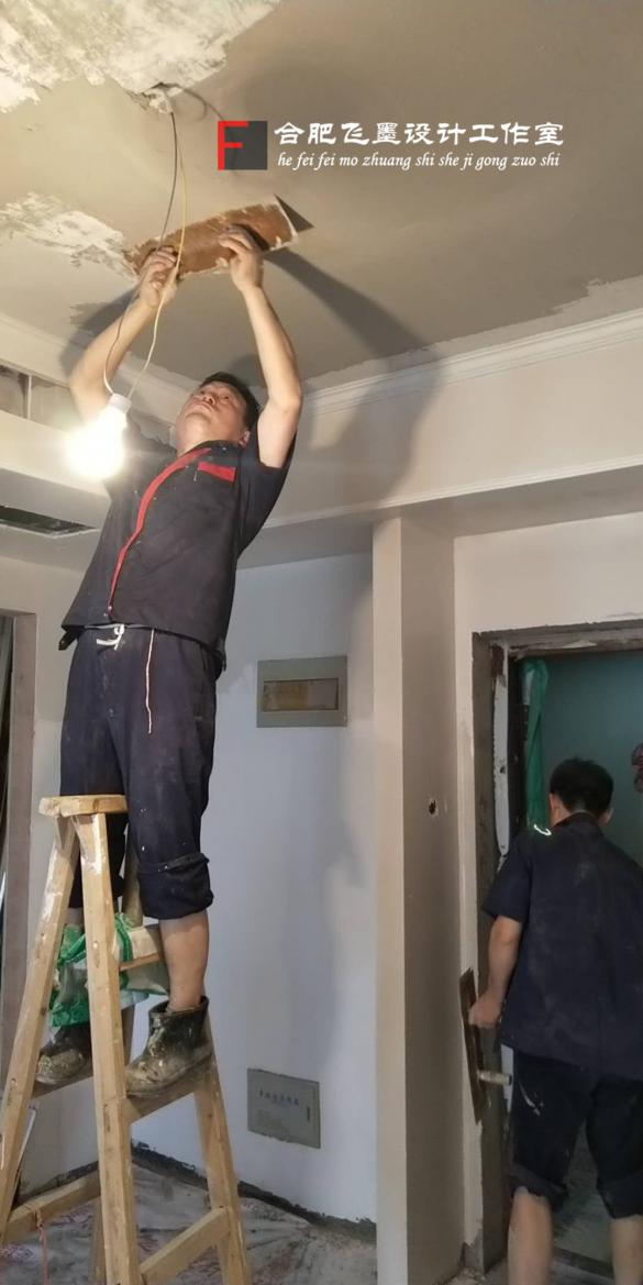 双飞粉比腻子粉白很多,双飞粉加108胶不开裂