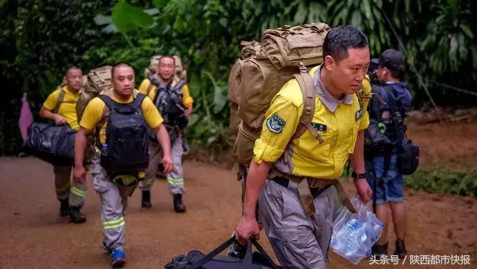 泰国被困13名小足球队员事件,泰国足球队被困山洞14天原因