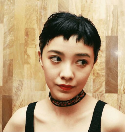 流星花园中郭采洁介绍f4的片段,郭采洁在流星花园扮演谁