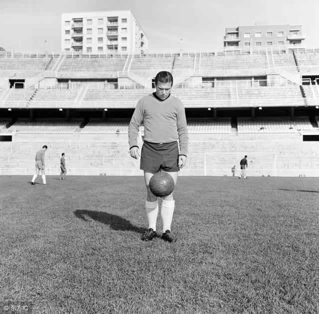 足球历史100大巨星第一名,足球史上10大巨星