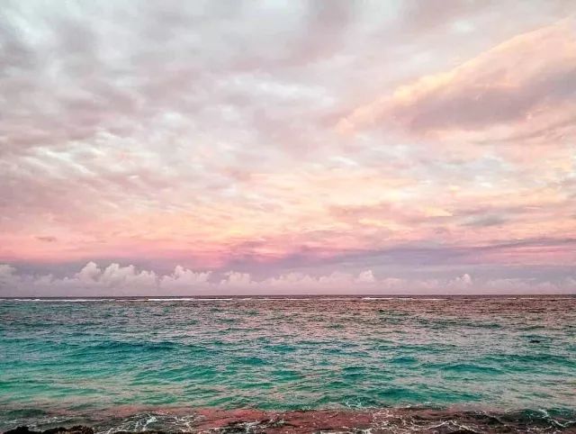 左脚北半球右脚南半球的国家,右脚在南半球左脚在北半球