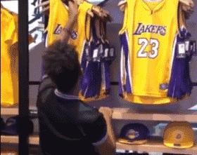 和世界杯抢头条的男人!C罗的影响力,连詹姆斯都自愧不如