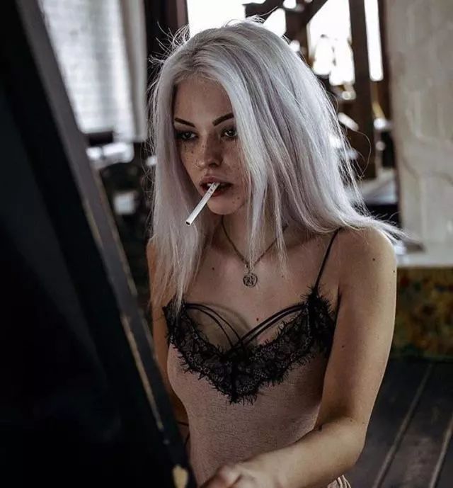 ins穿搭博主女生小个子,18岁ins风穿搭