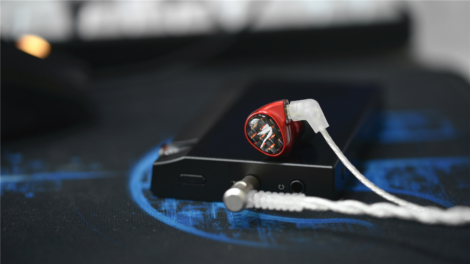 三千块耳机,三千以下耳机