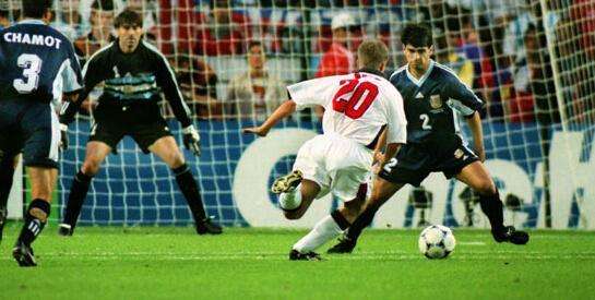 从热血到热门的三狮军团