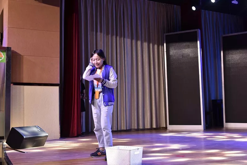 Wecare,wesupport.弗恩英语教师2018MidYearSummerParty