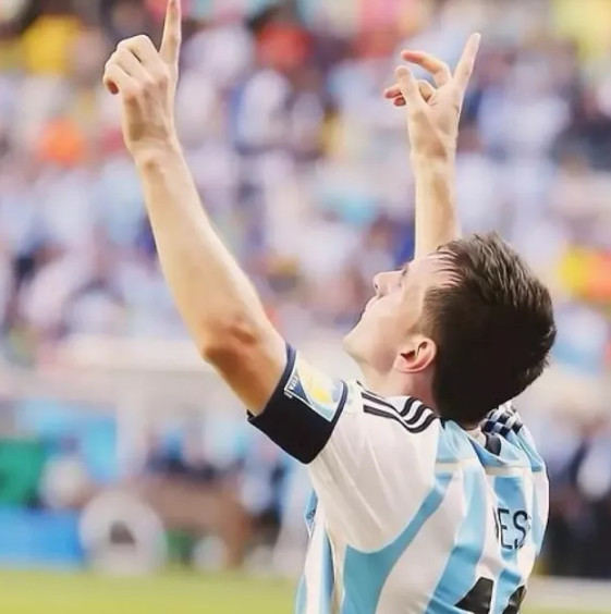 除了梅西和c罗还有谁拿了金球奖,梅西带领阿根廷逆转晋级世界杯