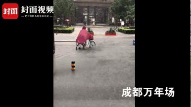 “5个单子都是拉人！”，实测成都暴雨下的货拉拉和58速运
