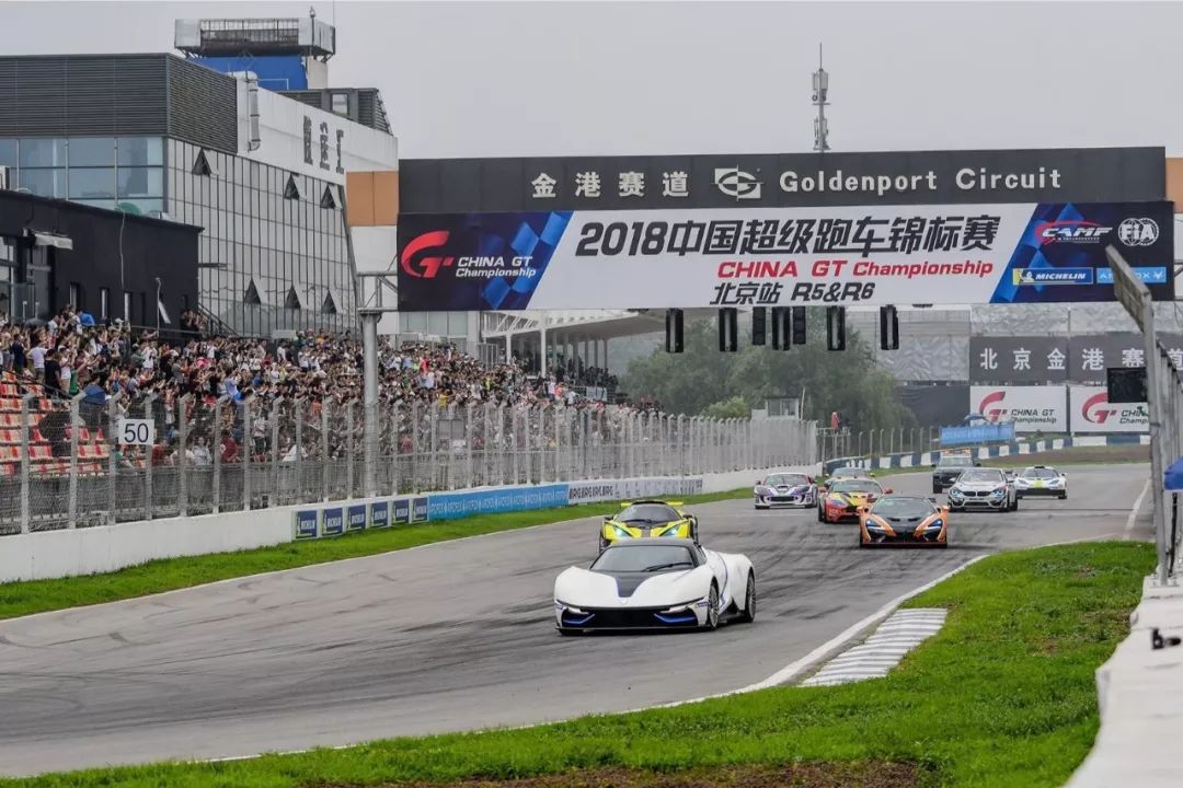 高迪之后，谁能成为西班牙的设计担当？