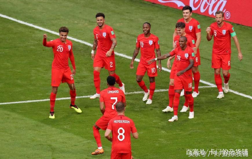 足球球员经典庆祝动作摸胡子,脱衣庆祝进球的球员