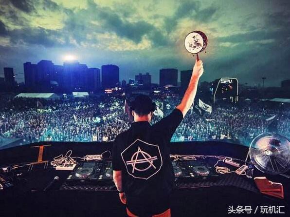 一入电音深似海下一句是什么,入门级电音耳机