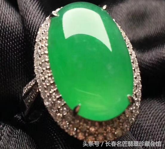 翡翠刘晓庆,中国翡翠女王刘晓庆坐拥百亿翡翠