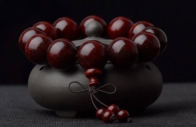 真正的小叶紫檀手串要多少钱一串,真正的小叶紫檀手串大约多少钱