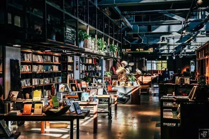 武汉室内凉快玩的地方,武汉夏日清凉的地方